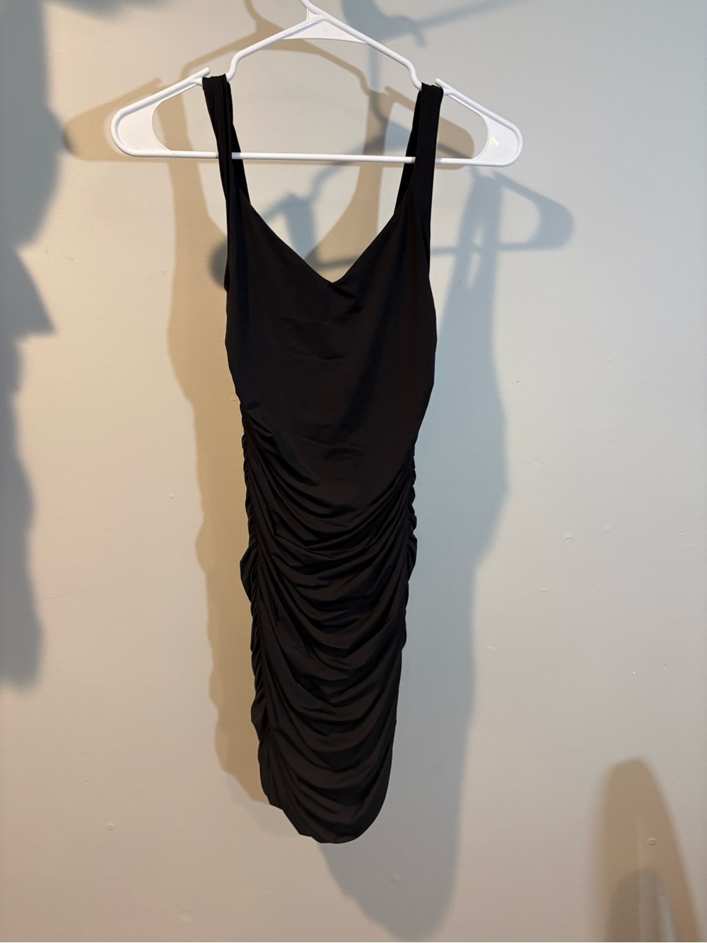 Aritzia Babaton Classic Black Ruched Women's Dress